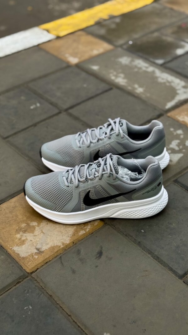 img_2401 Nike Run Swift 2 'Particle Grey'