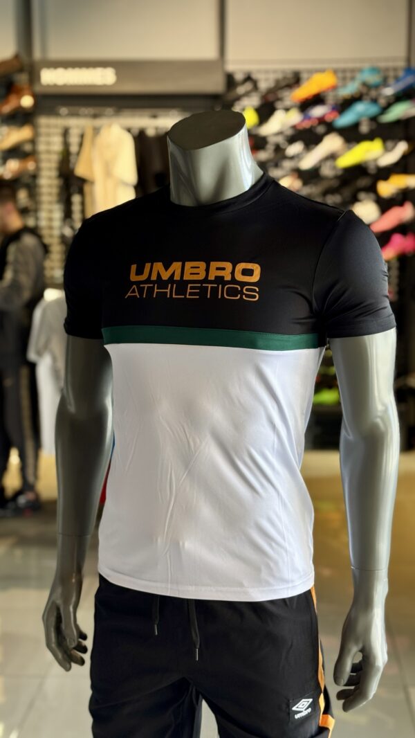 Ensemble Umbro Athletics