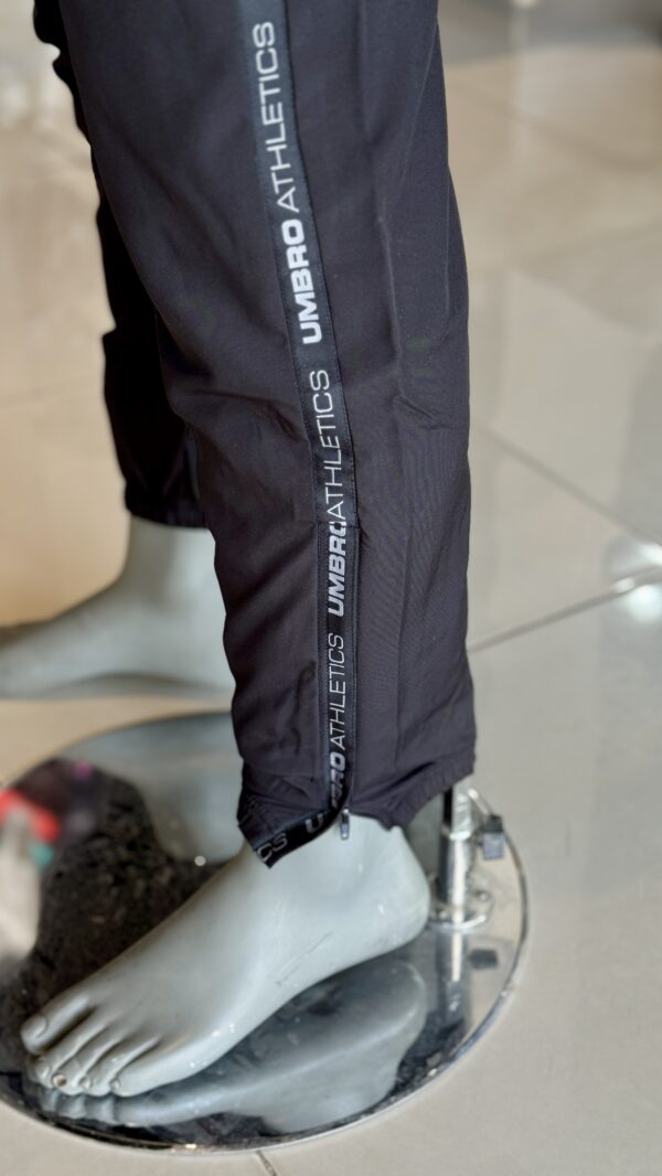 Ensemble Umbro Athletics
