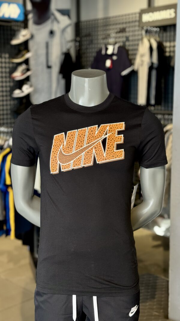 Nike Swoosh