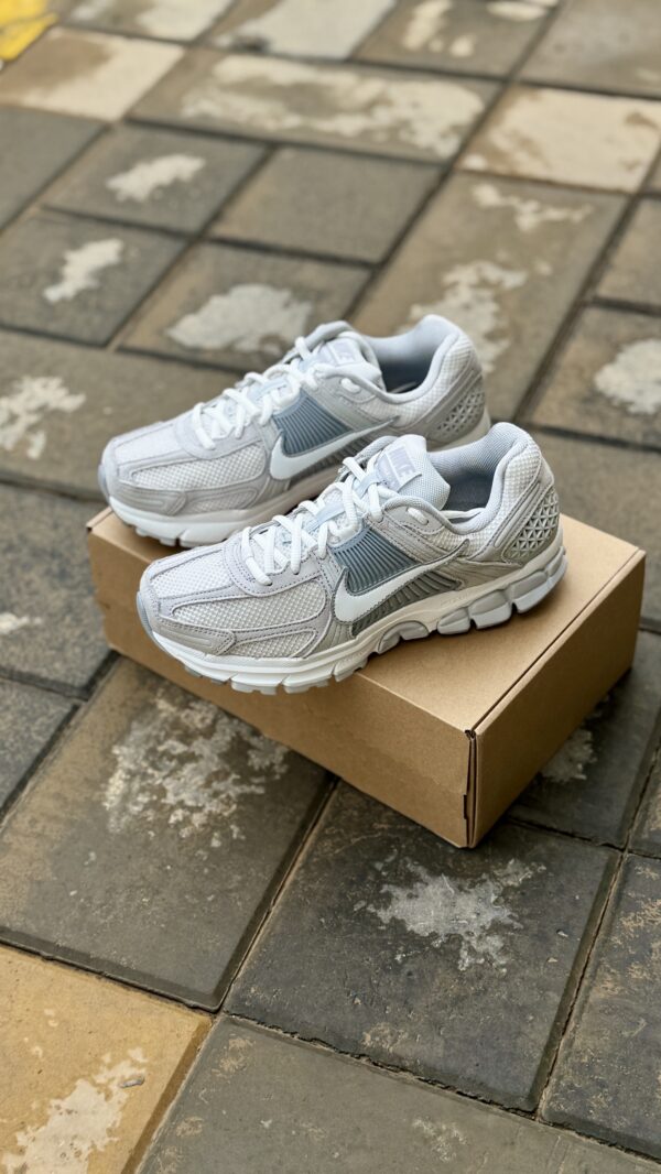 Nike Zoom Vomero 5 Pure Platinum Platinum Tint Grey Wolf Summit Blanc