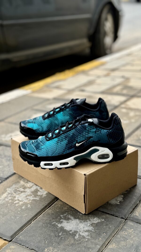 Nike Air Max Plus Dot Pattern Noir/Bleu