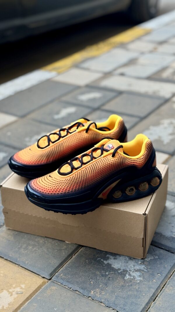 Nike Air Max DN SE Laser Orange