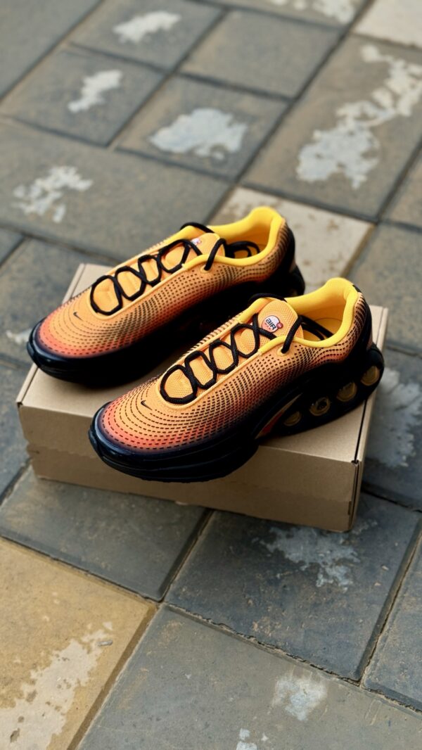 Nike Air Max DN SE Laser Orange
