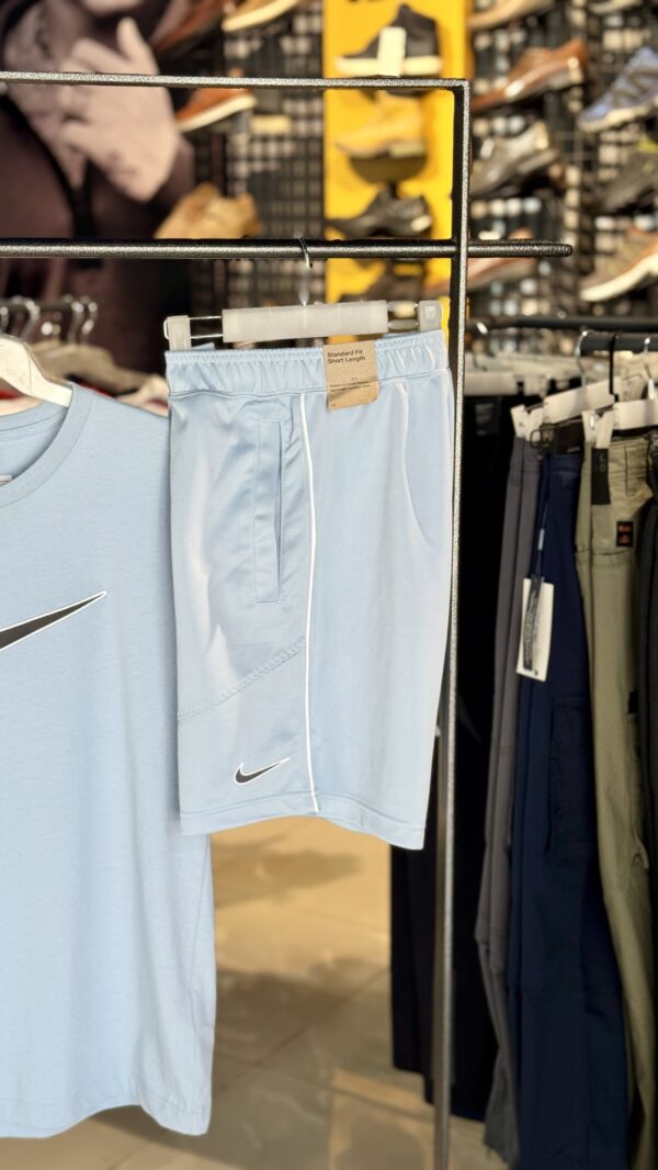 Nike Ensemble Swoosh Sky-Bleu