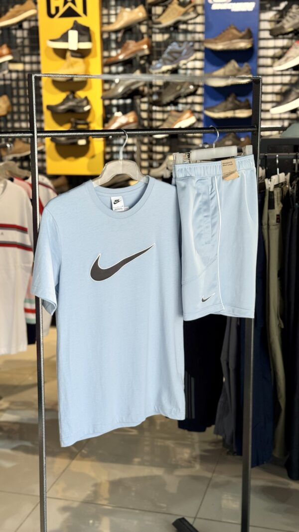 Nike Ensemble Swoosh Sky-Bleu