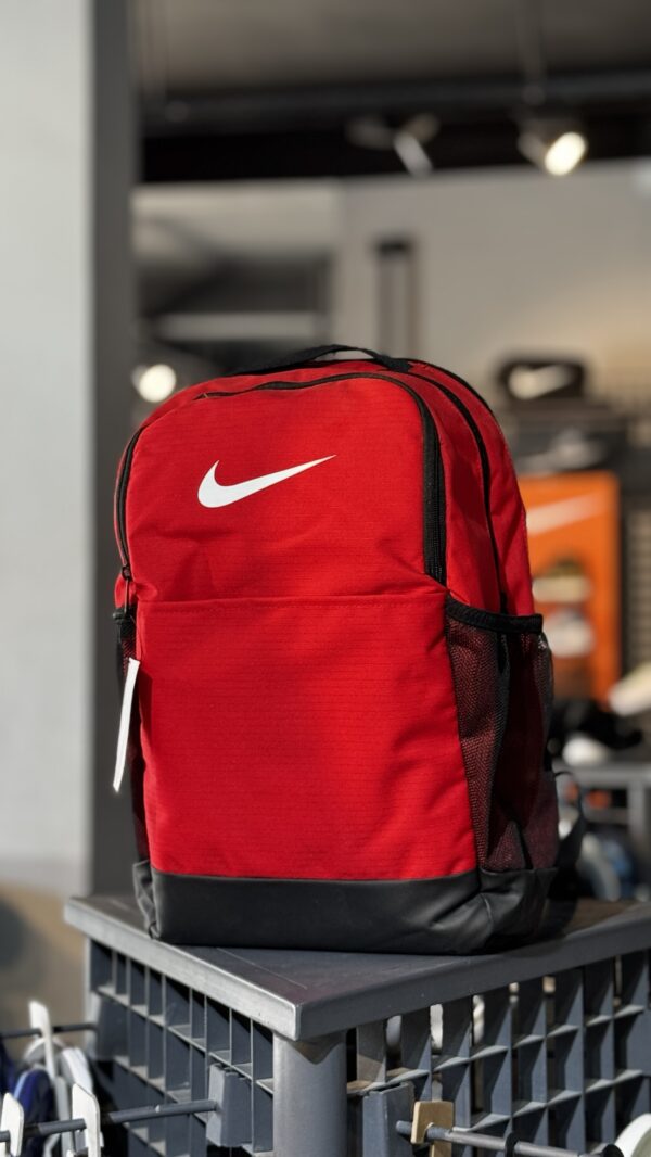 Nike Brasilia
Training Backpack 24 L