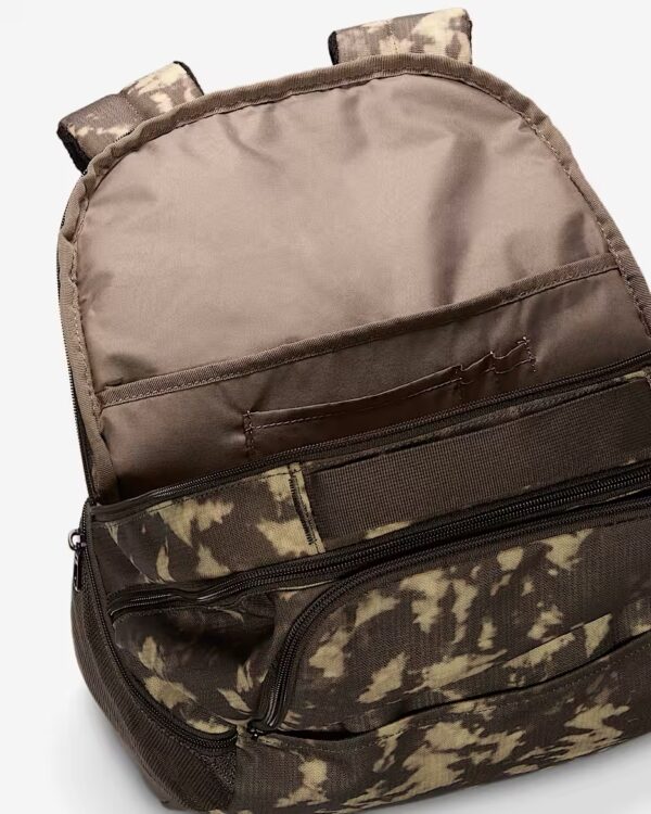 Nike BrasiliaBackpack (Medium, 24L)
