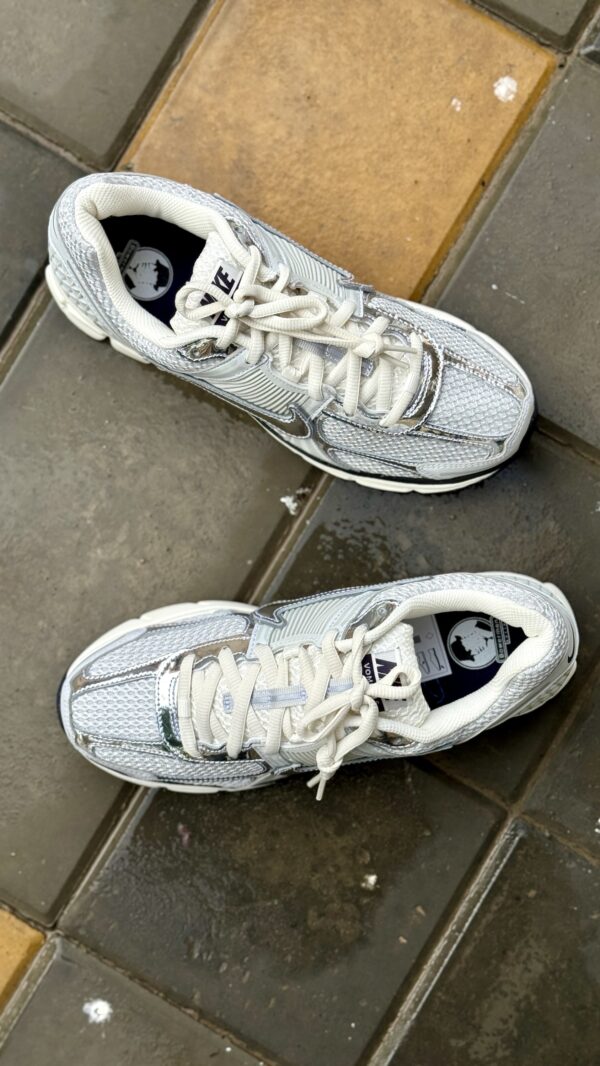 Nike Zoom Vomero 5 chrome