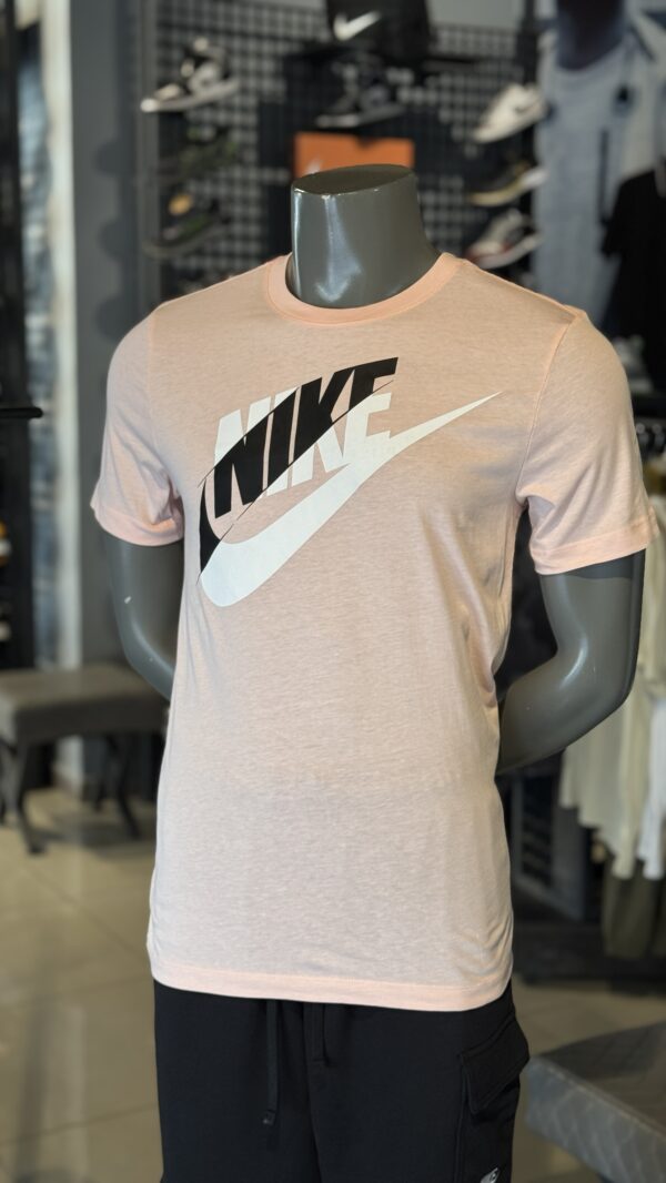 Nike T-SHIRT SWOOSH LOGO PRINT
