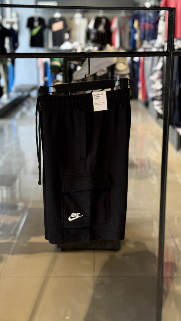 NIKE CLUB CARGO SHORTS
