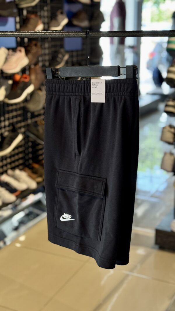 NIKE CLUB CARGO SHORTS