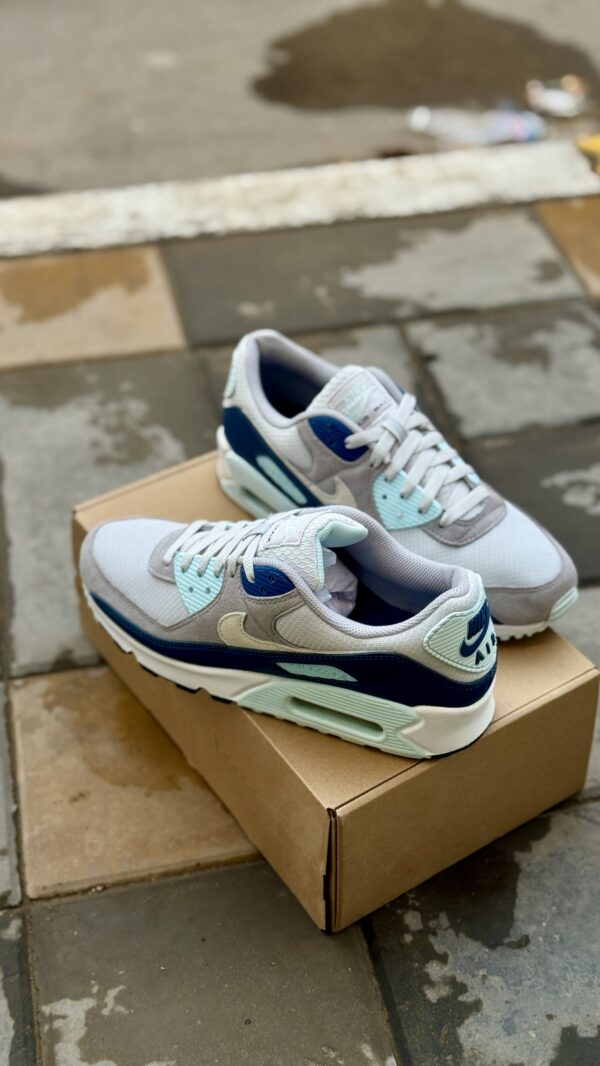Nike Air Max 90(Pure Platinum/Glacier Blue/Court Blue/White)