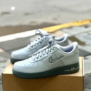Nike Air Force 1 Low '07 Jewel Wolf Grey