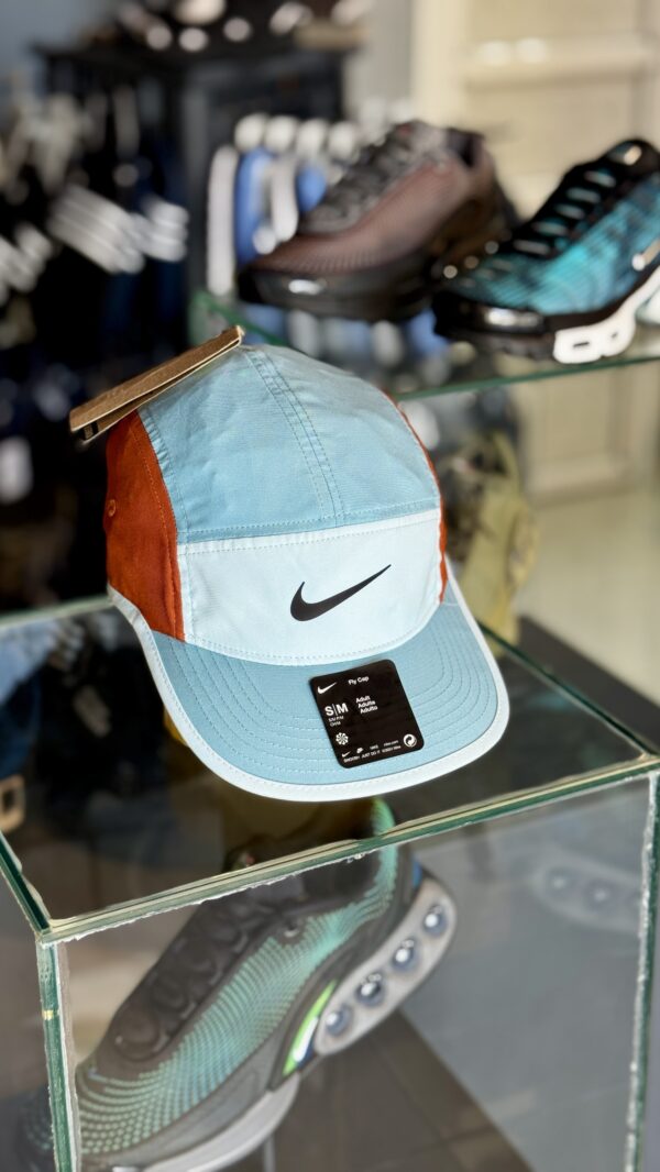 Nike Dri FIT Fly Unstructured Size Unisex 5 Panel Cap Blue Brown