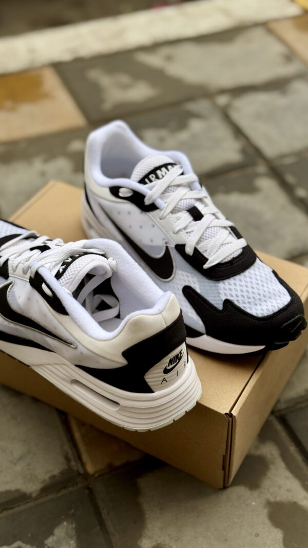 Nike Air Max Solo Blanc Noir