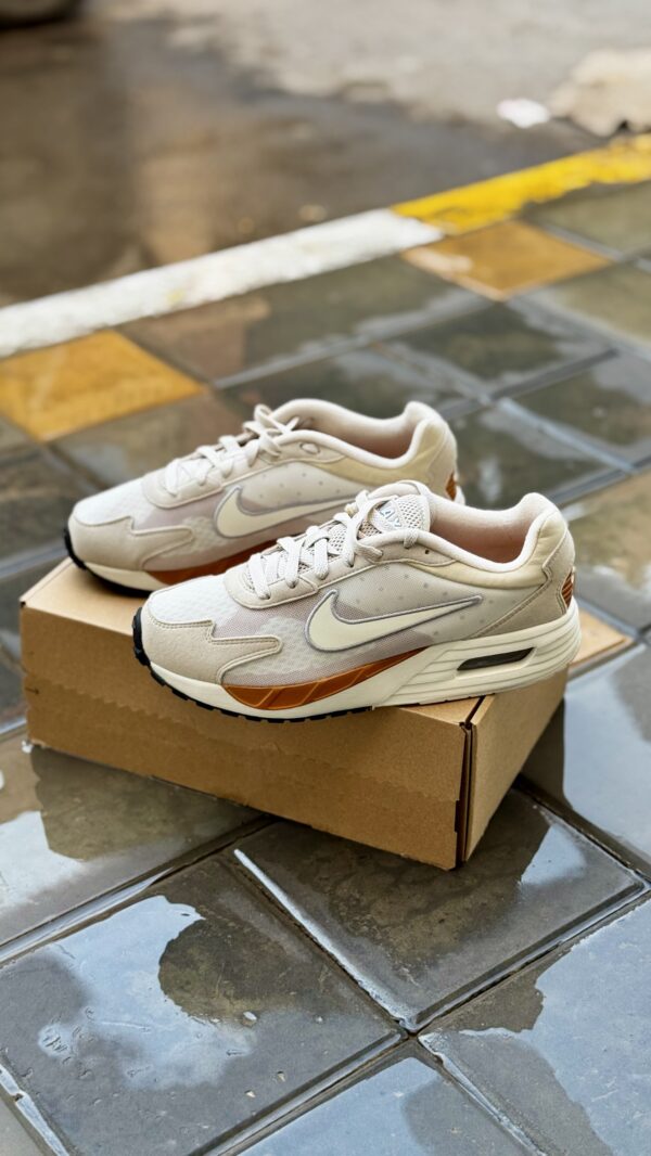 Air Max Solo 'Light Orewood Brown Monarch'