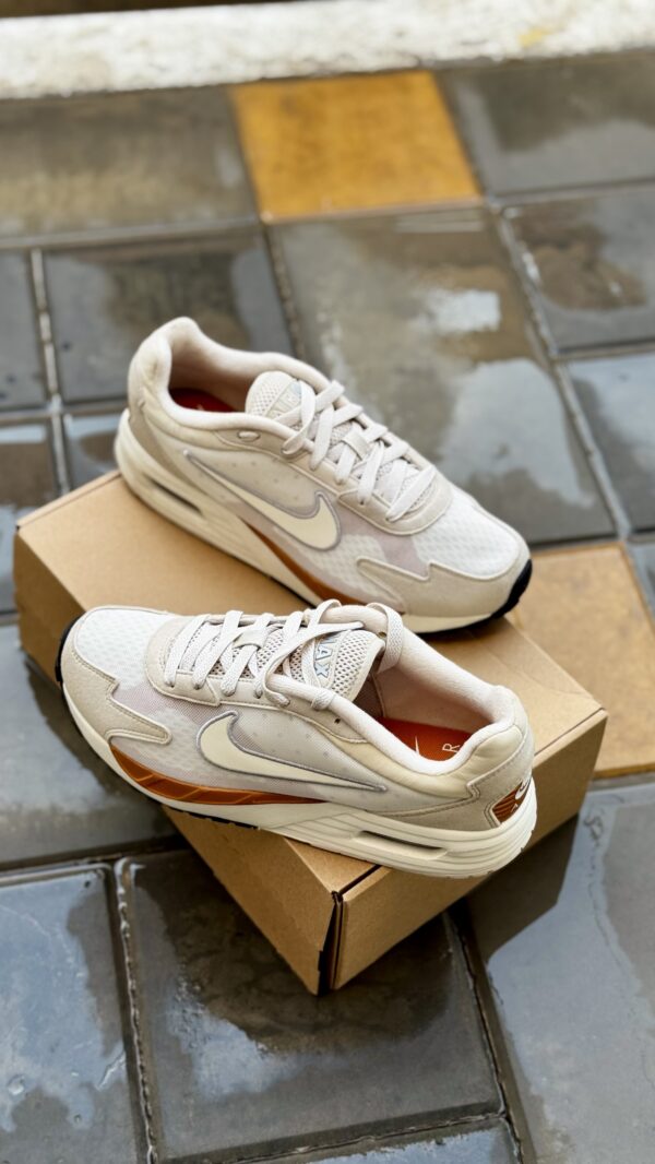 Air Max Solo 'Light Orewood Brown Monarch'