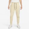 Nike Sportswear Tech Fleece Lightweight