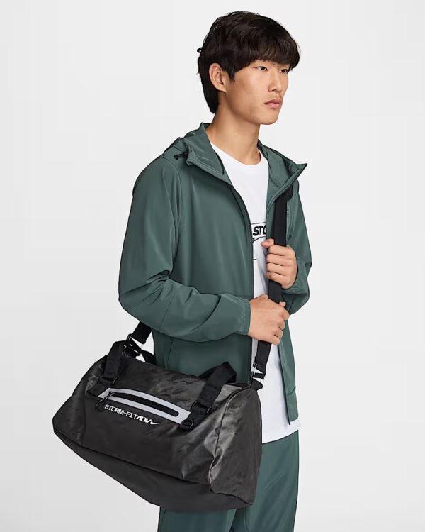 Nike Pro
Storm-FIT ADV Duffle Bag (38L)