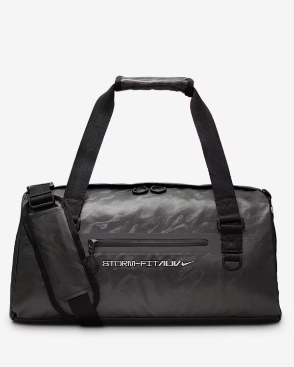 Nike Pro
Storm-FIT ADV Duffle Bag (38L)
