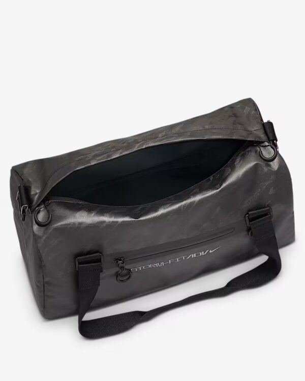 Nike Pro
Storm-FIT ADV Duffle Bag (38L)