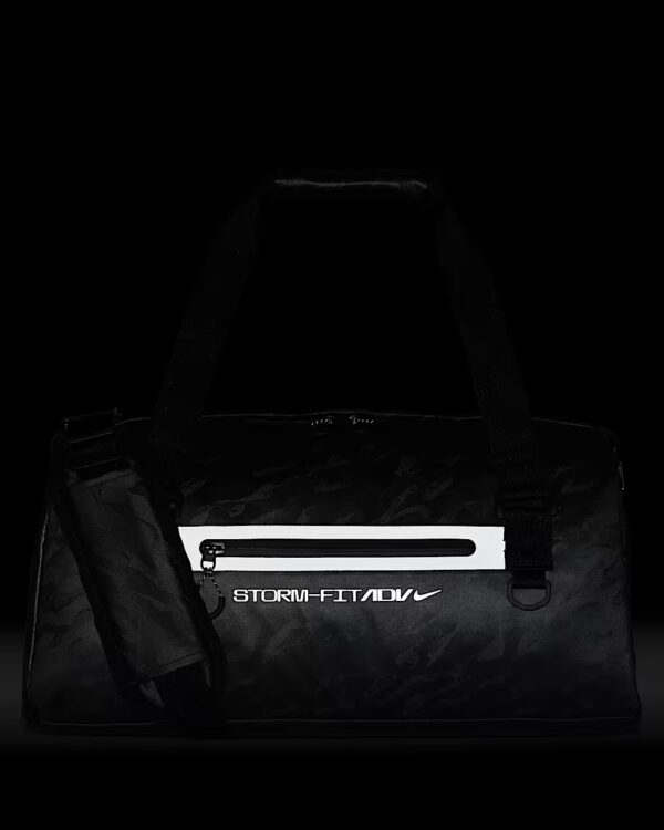 Nike Pro
Storm-FIT ADV Duffle Bag (38L)
