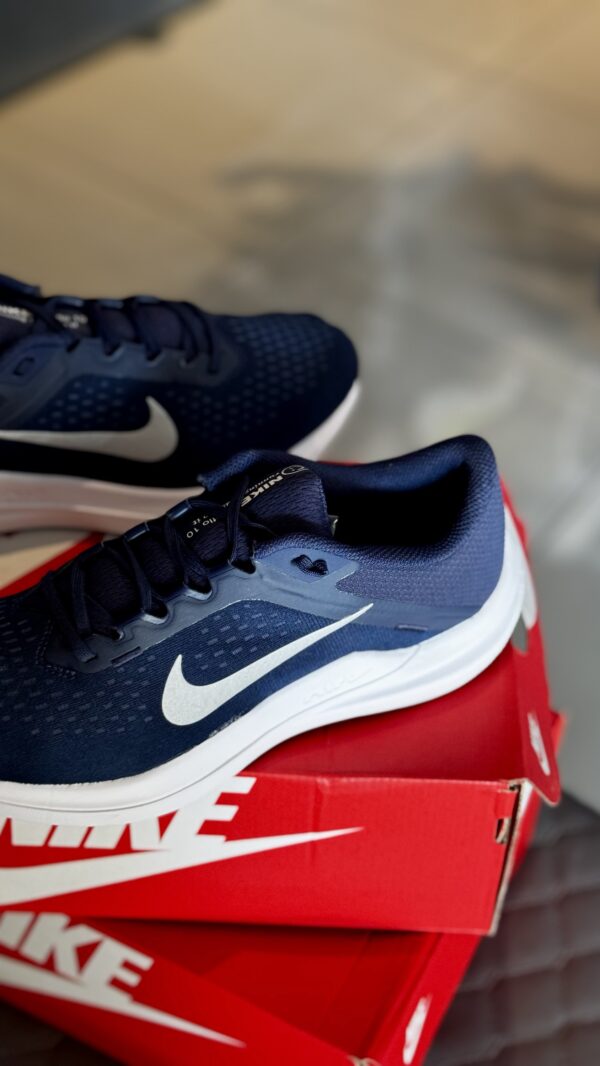 Winflo 10 'College Navy Metallic Silver'