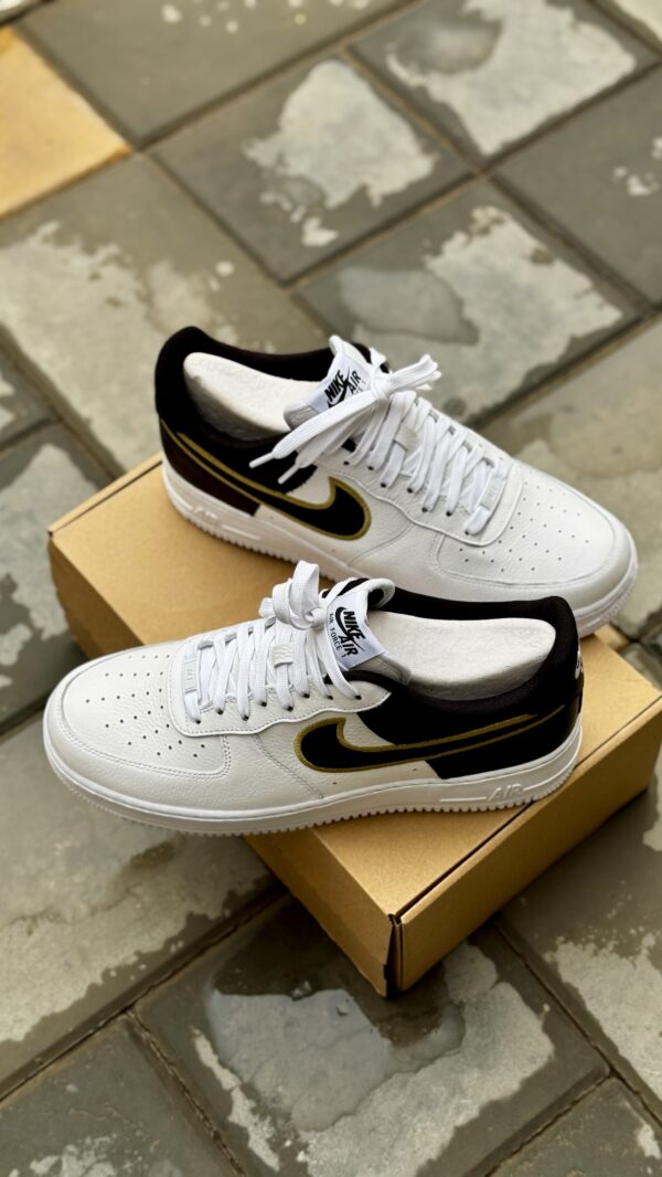 Nike Air Force 1 Low '07 Black & Yellow