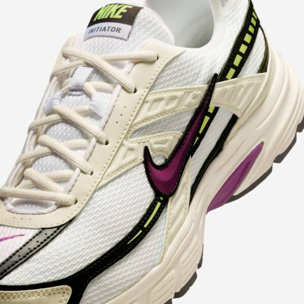 Nike Initiator White/Pale Ivory/Off-Noir/Viotech