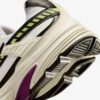 Nike Initiator White/Pale Ivory/Off-Noir/Viotech
