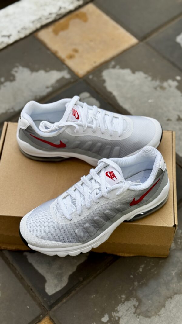 AIR MAX INVIGOR GS 'WHITE WOLF GREY RED'
