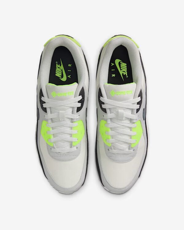 Nike Air Max 90 GORE-TEX
Summit White/Volt/Black/Cool Grey
