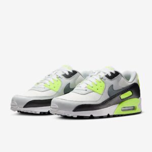 Nike Air Max 90 GORE-TEX
Summit White/Volt/Black/Cool Grey