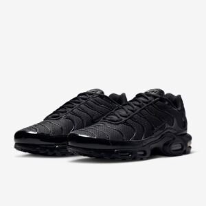 Nike Air Max Plus Triple Black