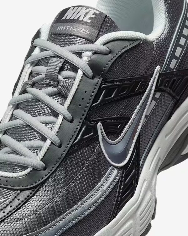 Nike Initiator  Anthracite/Smoke Grey/Photon Dust/Metallic Cool Grey