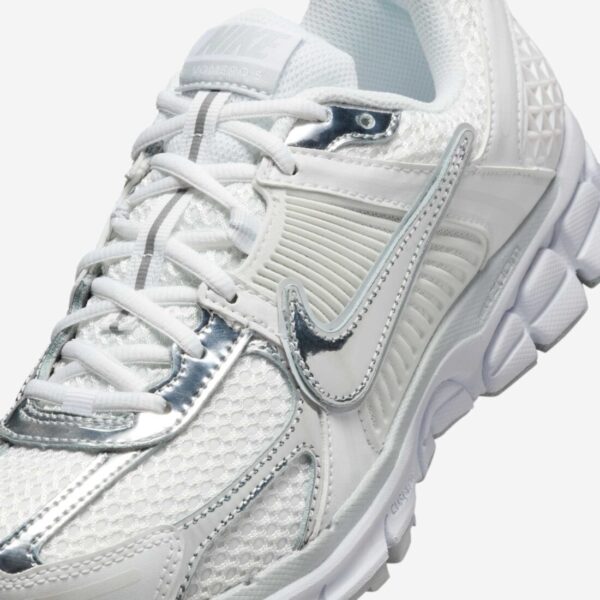 Nike Zoom Vomero 5 Chrome Toe