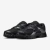 Nike V5 RNR Triple Black