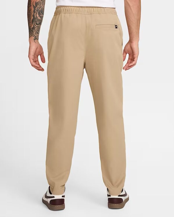 Nike Club 
Woven Tapered Pants Parachute Beige/Parachute Beige