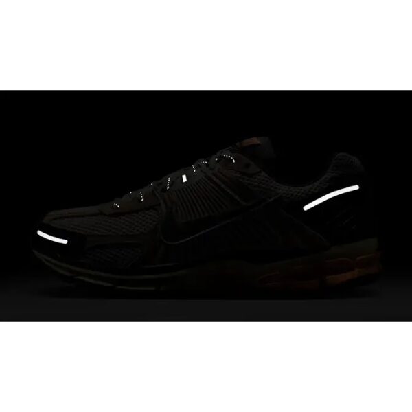 AIR ZOOM VOMERO 5 'PHANTOM COPPER MOON'