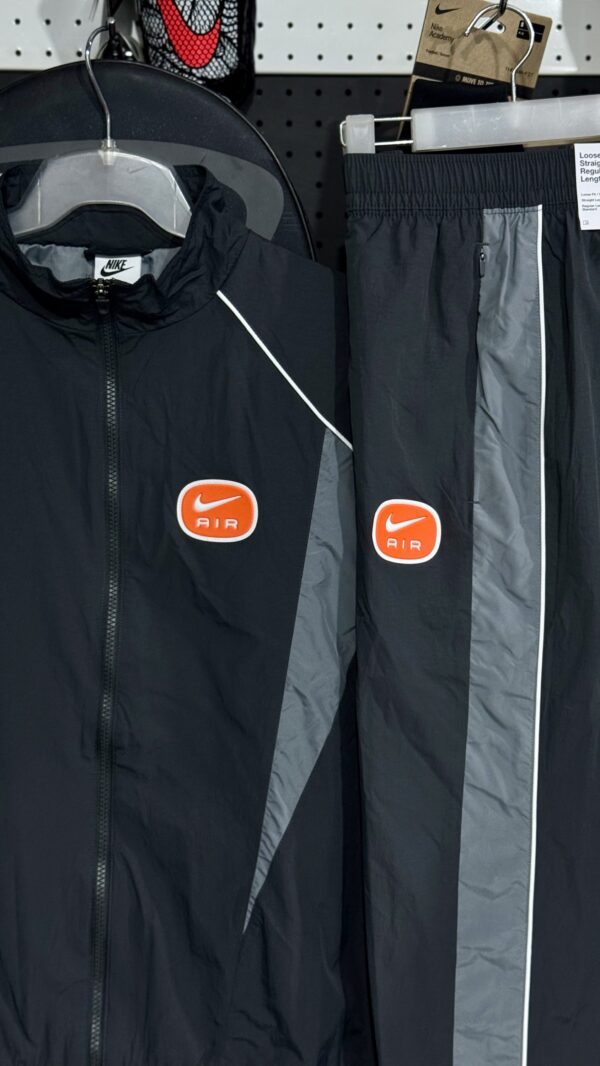 NIKE AIR Swoosh grey & orange Losse Fit