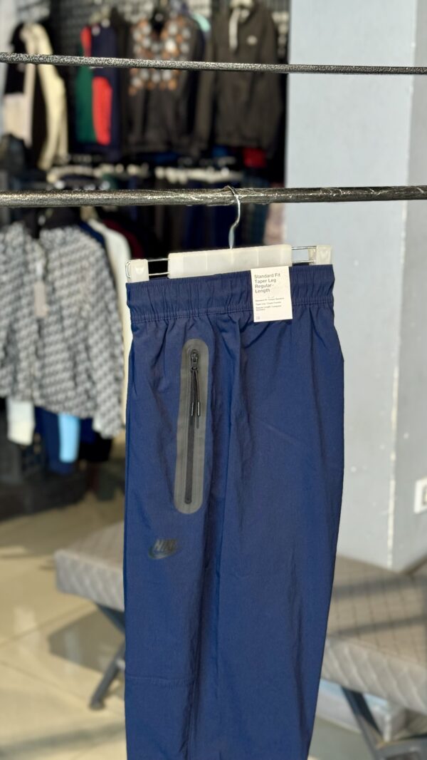 Nike Tech Obsidian Woven Open Hem