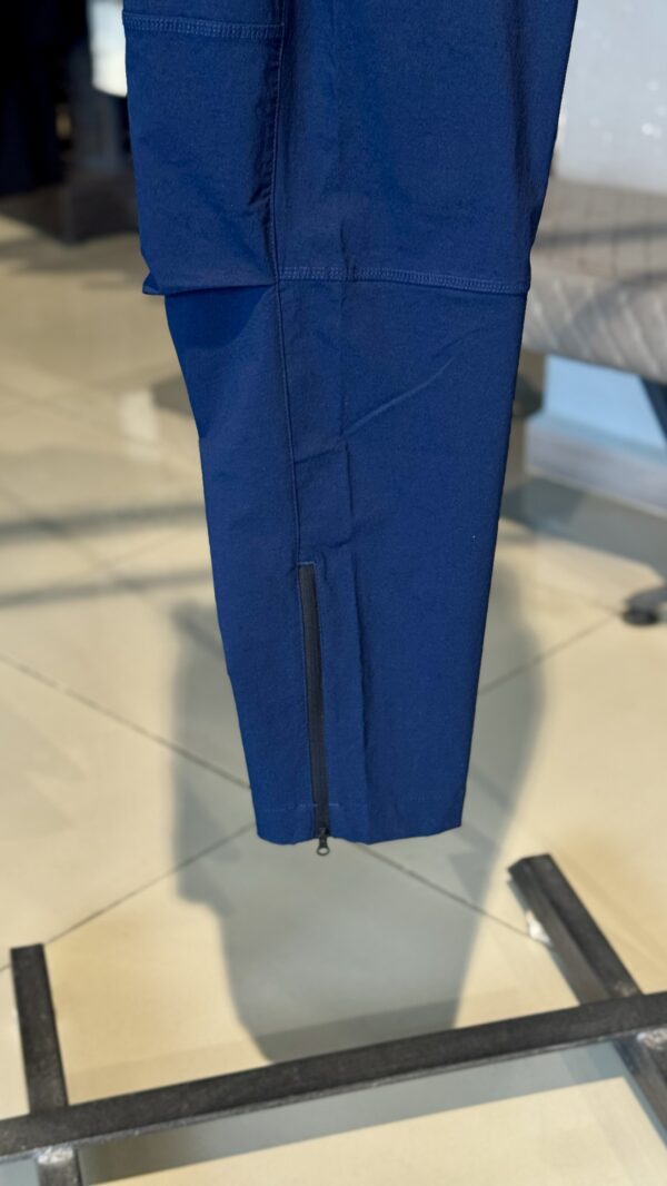 Nike Tech Obsidian Woven Open Hem