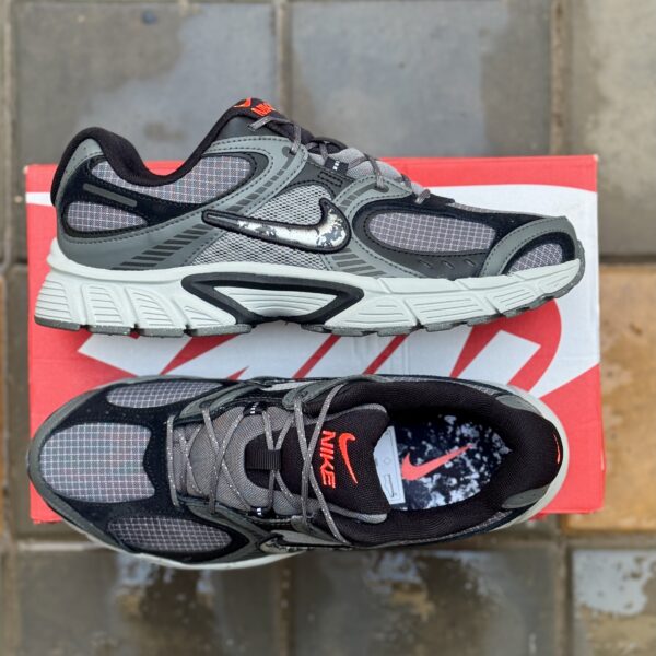 Nike V5 RNR "IRON GREY"