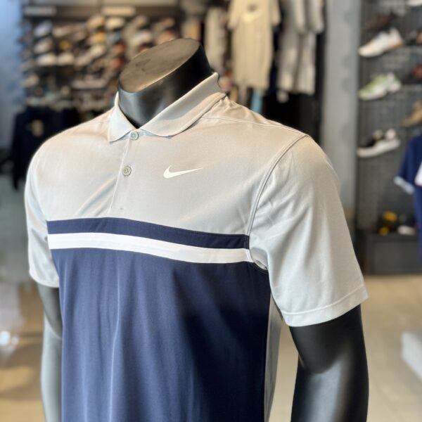 Nike Dri-FIT Victory Solid Golf Polo Shirt
Light Smoke Grey/Obsidian/White
