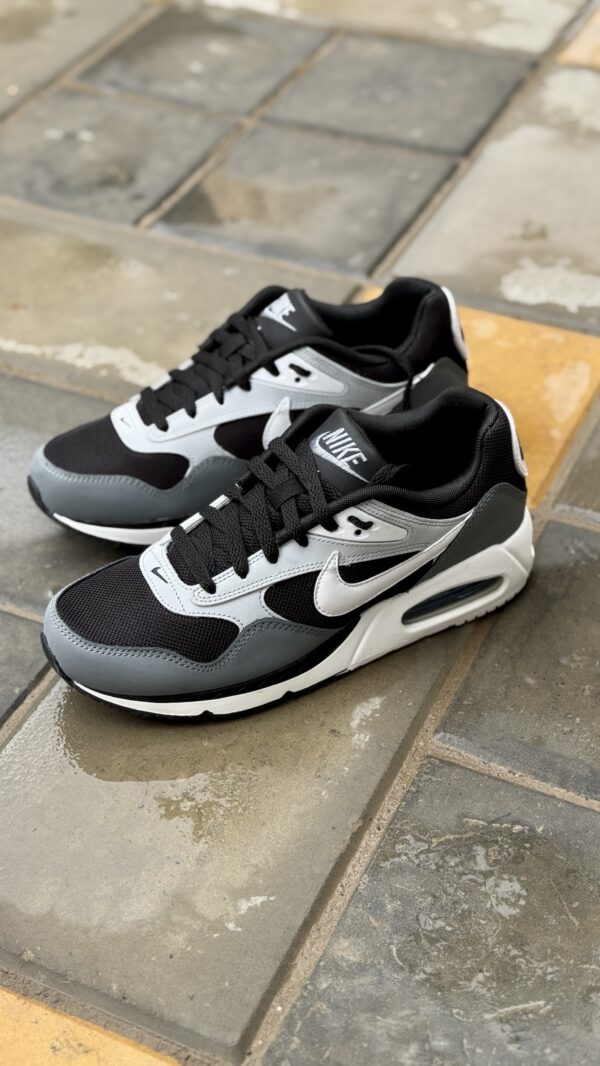 Nike Air Max Correlate coloris noir/blanc/gris