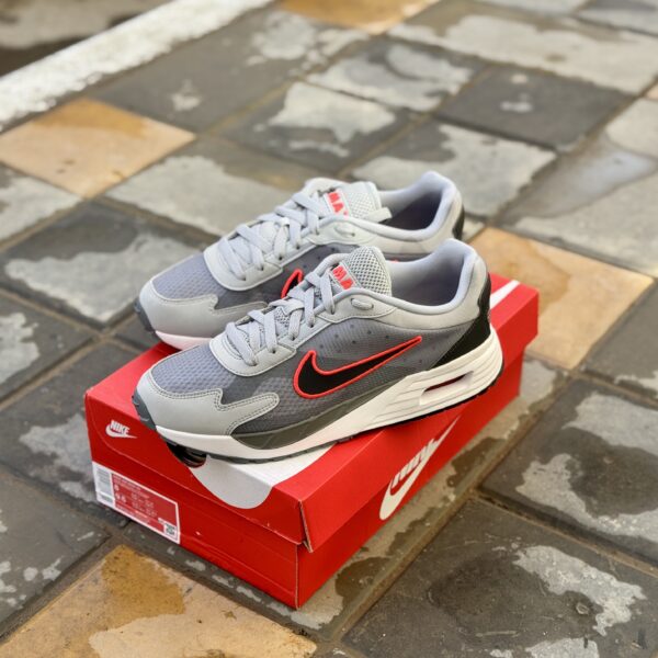 Nike Air Max Solo Wolf Grey Cool Grey Bright Crimson Anthracite