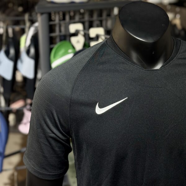 Nike Strike Triple Black