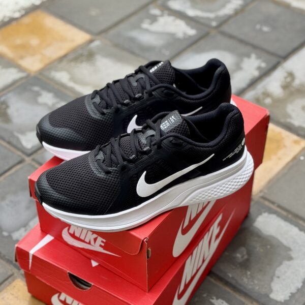 Nike Run Swift 2 Noir Blanc