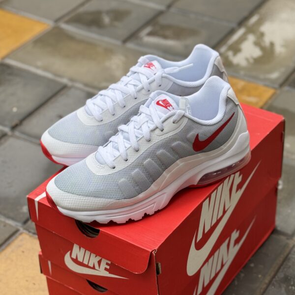Nike Air Max Invigor - White Gris Red